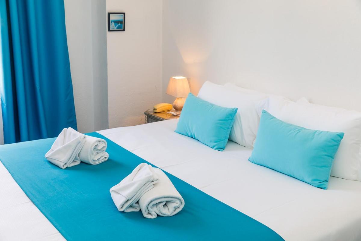 Hotel Les Liserons De מוגין מראה חיצוני תמונה